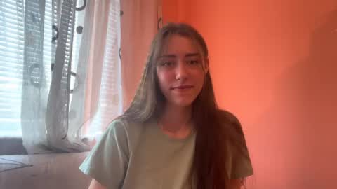 Snapshot of moniquebillinghurst chatting on June 2026 04:28:02 AM Rose online show from June 2026 04:28:02 AM