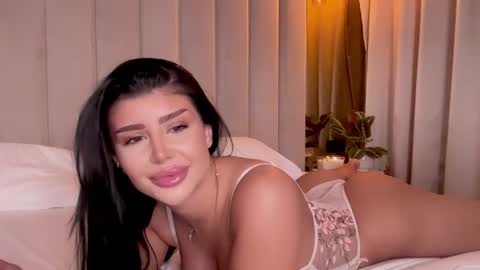 Snapshot of moniqueeass chatting on July 2026 09:38:01 AM Alessia online show from July 2026 09:38:01 AM