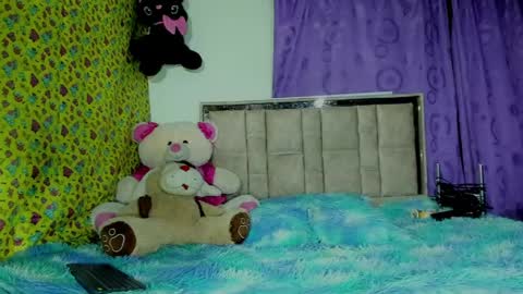 moniquehisk online show from April 2026 01:59:02 PM