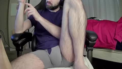 monkey_4u online show from December 2024 07:19:02 PM