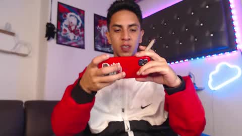 Snapshot of monkey_uchiha77 chatting on March 2025 12:23:02 PM simon dice online show from March 2025 12:23:02 PM