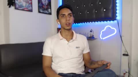 Snapshot of monkey_uchiha77 chatting on March 2025 01:10:02 PM simon dice online show from March 2025 01:10:02 PM