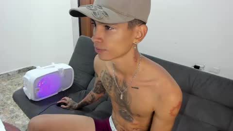 monkeyd_66 online show from January 2025 08:36:01 AM