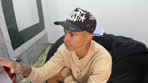 monkeyd_66 online show from February 2025 09:25:02 AM