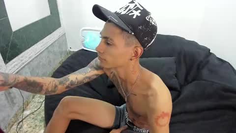 monkeyd_66 online show from February 2025 05:48:01 PM