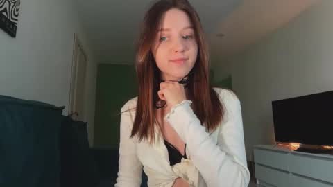 monnymoon online show from October 2025 08:23:02 AM