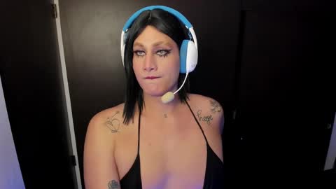 Snapshot of monojuan06 chatting on February 2025 04:48:01 AM veronika ind online show from February 2025 04:48:01 AM