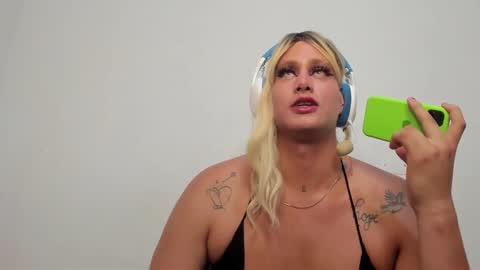 Snapshot of monojuan06 chatting on February 2025 01:16:02 AM veronika ind online show from February 2025 01:16:02 AM