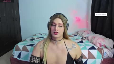 Snapshot of monojuan06 chatting on November 2025 12:15:02 PM veronika ind online show from November 2025 12:15:02 PM