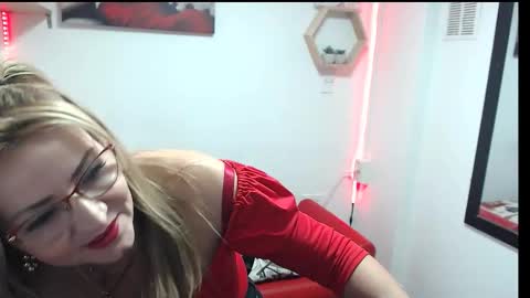 Snapshot of monserrat_diva chatting on September 2025 07:59:01 PM monserrat_diva online show from September 2025 07:59:01 PM