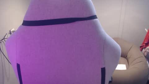 ELYSE A SIMPLE GIRL online show from January 2025 10:22:01 AM