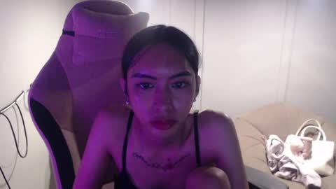 ELYSE A SIMPLE GIRL online show from February 2025 09:21:02 AM