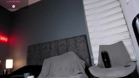 mont_777 online show from May 2026 01:17:02 PM