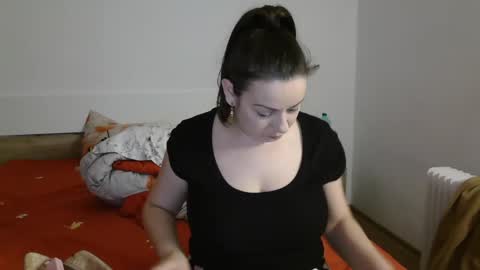 Monse online show from January 2025 04:34:02 PM