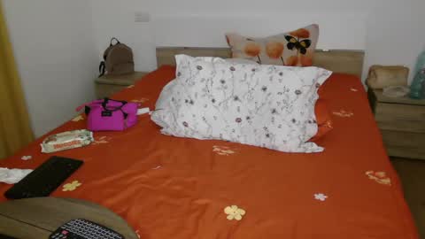 Monse online show from January 2025 07:51:01 PM