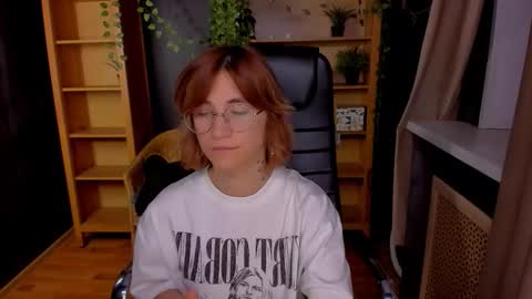 Katrin online show from October 2025 09:44:01 PM