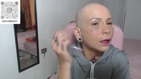 Luna online show from February 2025 11:09:02 PM