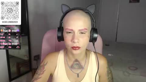 Luna online show from March 2025 10:04:02 PM