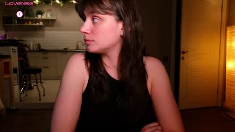 Luna  online show from April 2026 05:42:02 PM