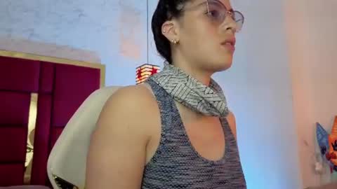 Snapshot of moon_winy chatting on July 2026 11:58:02 AM Winy online show from July 2026 11:58:02 AM