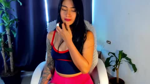 Snapshot of moonie_baddie31 chatting on October 2025 06:38:02 PM moonie_baddie31 online show from October 2025 06:38:02 PM