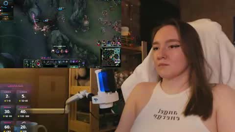 Snapshot of moonlish_siren chatting on July 2026 01:01:02 AM Katrin online show from July 2026 01:01:02 AM