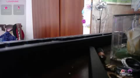 Snapshot of moonlunita chatting on October 2025 07:03:02 PM moonlunita online show from October 2025 07:03:02 PM