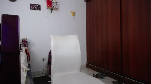 moonlunita online show from March 2026 09:53:02 PM