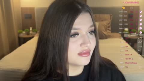 Snapshot of moonrenata chatting on October 2025 08:09:02 PM Ri online show from October 2025 08:09:02 PM