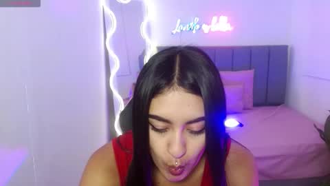 Snapshot of moonshine_tay chatting on September 2025 11:55:02 AM Moon online show from September 2025 11:55:02 AM