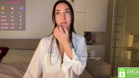 Snapshot of moorekatty chatting on December 2024 08:50:02 PM Please call my Kattypvt 60 tk in minut open Free Lovense control in pvt online show from December 2024 08:50:02 PM