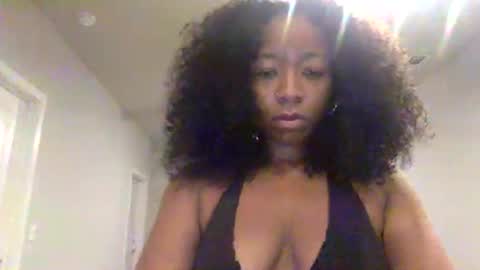 Madam Gigi online show from September 2025 01:27:01 AM