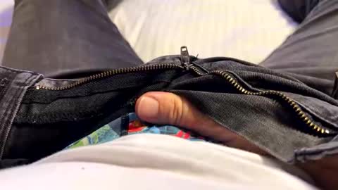 Me online show from November 2025 09:42:02 AM