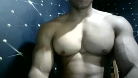 Snapshot of moreno1muscular chatting on February 2025 10:19:01 PM moreno1muscular online show from February 2025 10:19:01 PM