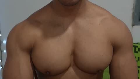 moreno1muscular online show from April 2026 02:49:01 PM