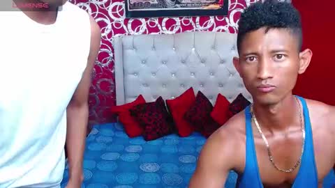 Snapshot of morenoblack23cm chatting on January 2025 03:00:01 AM duohot23 online show from January 2025 03:00:01 AM