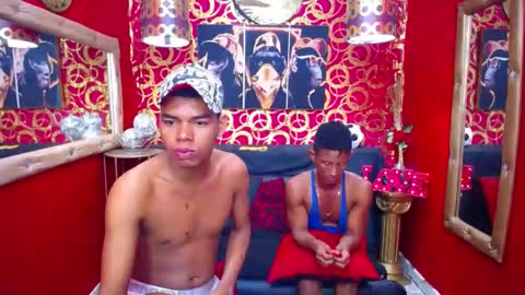 Snapshot of morenoblack23cm chatting on February 2025 01:32:02 AM duohot23 online show from February 2025 01:32:02 AM