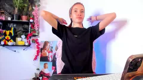 Snapshot of morgaan_19 chatting on September 2025 05:46:02 PM Megaan Castillo online show from September 2025 05:46:02 PM