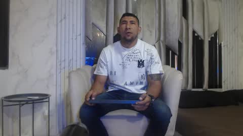 MORGAN AND MEGAN online show from October 2025 11:18:01 AM