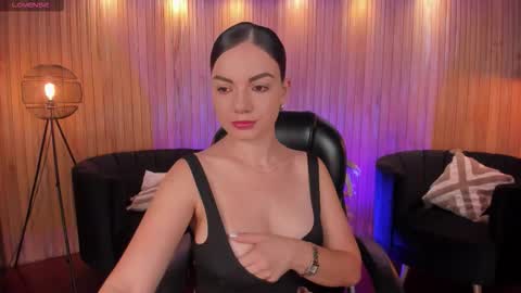 Morgan Hicks online show from December 2025 05:51:01 PM