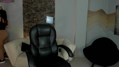 Snapshot of morganhicks chatting on June 2026 10:16:02 AM Morgan Hicks online show from June 2026 10:16:02 AM