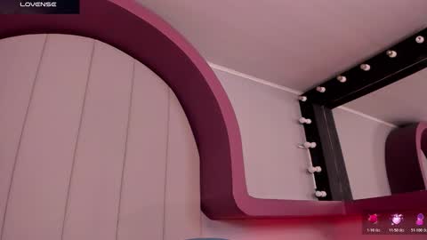 Morgan online show from November 2025 04:54:02 AM