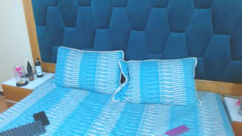 morrigan_luxus online show from November 2025 12:08:02 AM