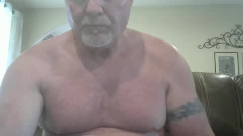 motorguy08 online show from October 2025 09:32:02 PM