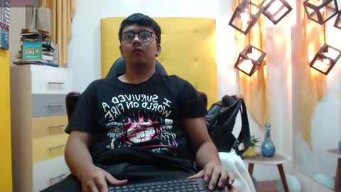 Mou Fly online show from September 2025 12:27:02 PM