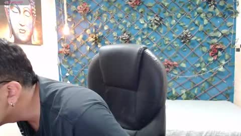 Mou Fly online show from October 2025 11:19:02 AM