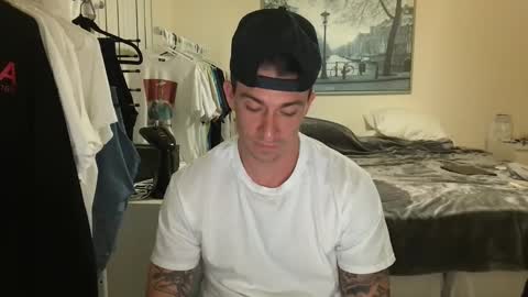 Snapshot of movedto305 chatting on November 2025 03:09:01 AM movedto305 online show from November 2025 03:09:01 AM