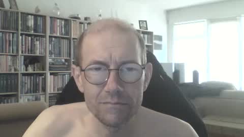Snapshot of moviem1978 chatting on May 2026 09:25:01 AM Frederik online show from May 2026 09:25:01 AM