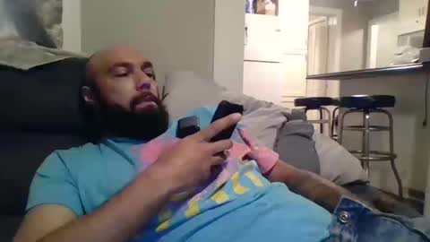 Mr8 online show from October 2025 10:31:01 PM