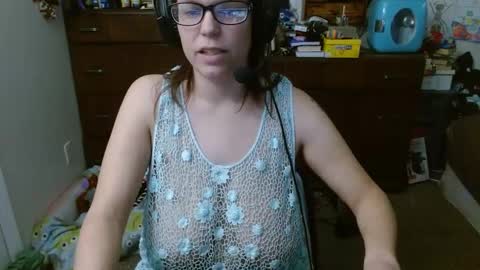 Snapshot of mr_and_mrs_dragon chatting on February 2025 05:34:01 PM Mr and Mrs Dragon online show from February 2025 05:34:01 PM